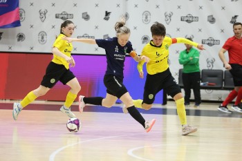 "Норманочка" победила  "Лагуну-УОР" после технического поражения