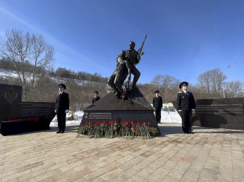 Монумент погибшим при исполнении сотрудникам нижегородского УФСБ открыли в &quot;Парке Победы&quot; (ВИДЕО)