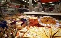 Продажа санкционных продуктов выявлена в трех крупных торговых сетях в Нижегородской области с августа 2015 года