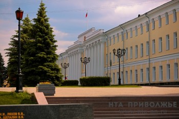 Около 30 человек эвакуировали из здания нижегородского Заксобрания из-за короткого замыкания