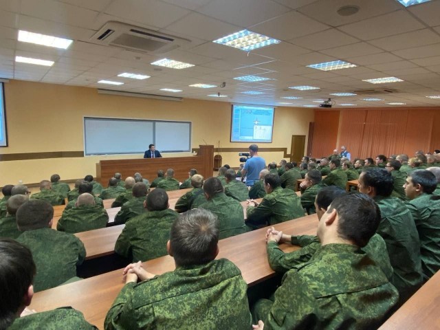 Глеб Никитин провел встречу с мобилизованными нижегородцами в Костроме
