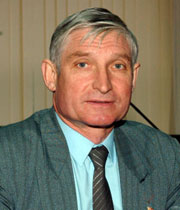 Рябов выступил против переноса муниципальных выборов в Н.Новгороде с октября на март 2010 года