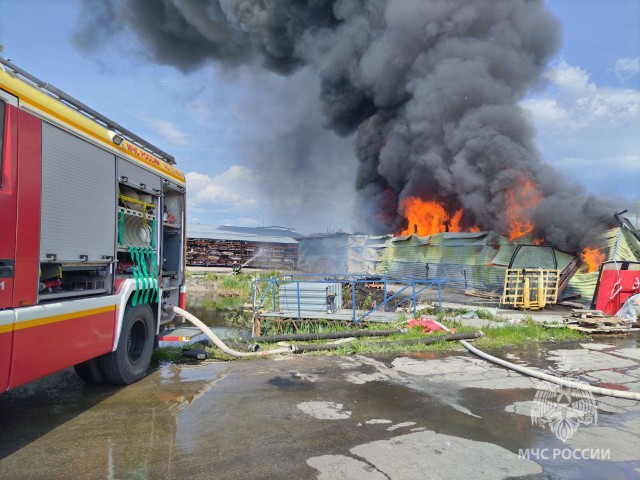 Площадь пожара на складе нижегородского