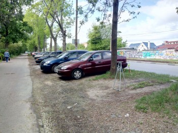 Мэр Нижнего Новгорода Владимир Панов поручил усилить работу по ликвидации несанкционированных парковок на газонах