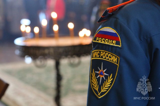 МЧС не зафиксировало происшествий во время пасхальных богослужений в нижегородских храмах МЧС не зафиксировало происшествий во время пасхальных богослужений в нижегородских храмах