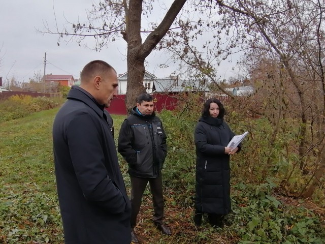 Глава нижегородского Минэкологии Денис Егоров проинспектировал ход ликвидации несанкционированных свалок в Павловском районе