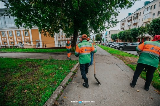 Четвертый этап покоса травы завершается в Чебоксарах Четвертый этап покоса травы завершается в Чебоксарах