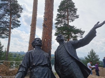 Благоустройство площади у памятника Горькому и Шаляпину на Бору в Нижегородской области завершится в октябре