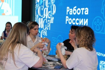 Более 1 тыс. человек посетили площадку нижегородского кадрового центра на выставке "Россия"