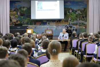 Гостем &quot;Разговоров о важном&quot; в Сормовской православной гимназии стал генерал-лейтенант Вячеслав Каныгин