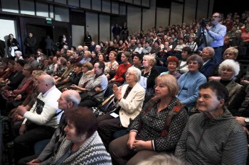 Более 800 нижегородских пенсионеров посетили спектакль в Театре юного зрителя