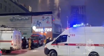 22 человека эвакуированы из горящего ТЦ в Уфе