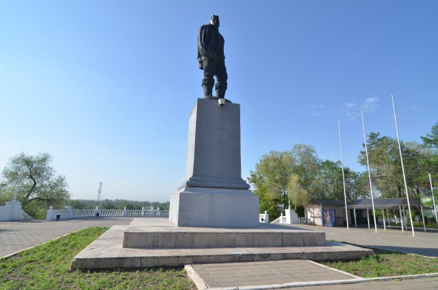 Памятник Валерию Чкалову в Оренбурге отреставрируют