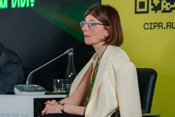 Системы на базе ИИ обрабатывают 45% запросов на линии поддержки жертвам мошенничества