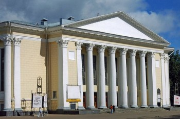 Кировский драмтеатр отремонтируют к юбилею города 