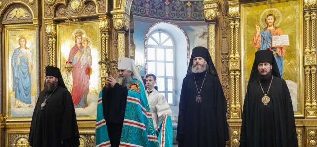 Митрополит Нижегородский и Арзамасский Георгий освятил Вознесенский храм на улице Ильинской