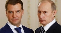 Путин заявил, что не будет конкурировать с Медведевым на выборах президента РФ в 2012 году