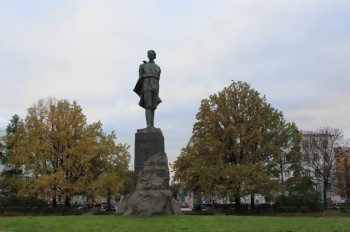 Прокуратура требует обустроить пандусами сквер на площади Горького в Нижнем Новгороде