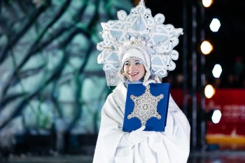 Церемония передачи титула "Новогодней столицы" от Нижнего Новгорода Новосибирску