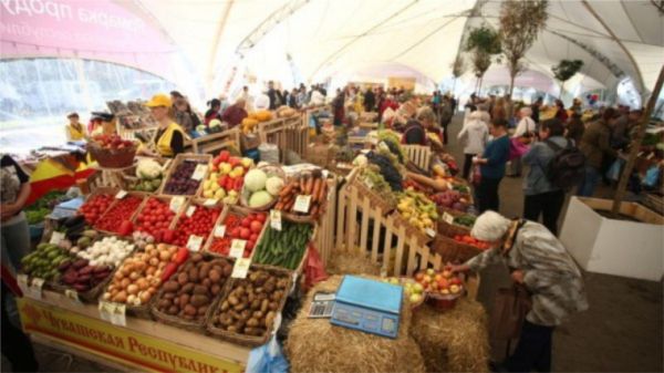 Почти 20 тонн сельхозпродукции реализовано за 2 дня работы ярмарки  "Весна - 2017" в Чебоксарах 