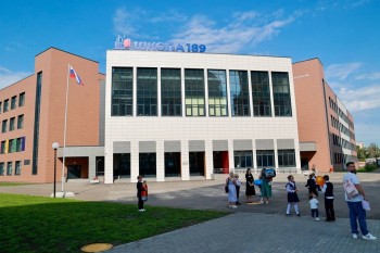 Школу на 1,6 тыс. учеников открыли в Нижнем Новгороде Школу на 1,6 тыс. учеников открыли в Нижнем Новгороде