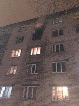 Два человека пострадали при пожаре в многоэтажке в Нижнем Новгороде