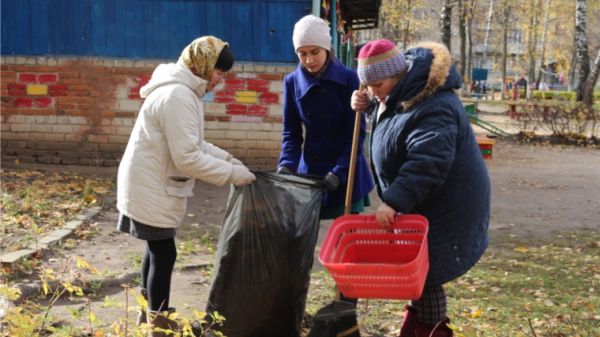 Более 5 тысяч человек приняли участие в субботниках по уборке мусора в Чебоксарах Более 5 тысяч человек приняли участие в субботниках по уборке мусора в Чебоксарах