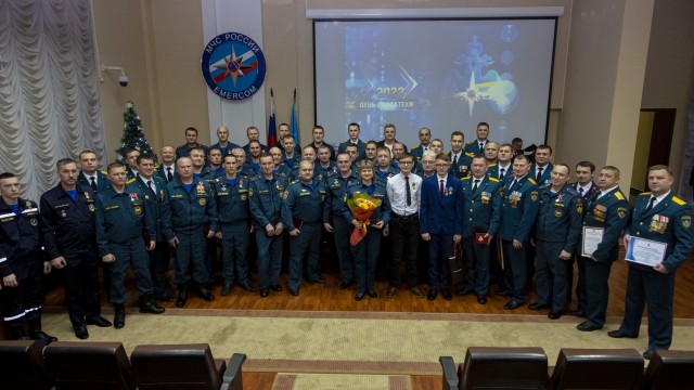 Глеб Никитин поздравил нижегородских сотрудников МЧС с профессиональным праздником  