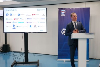 Проект &quot;Локомотивы роста&quot; позволит тиражировать лучшие практики развития нижегородской промышленности, - Денис Миронов