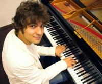 В Нижегородской филармонии 17 февраля состоится концерт пианиста Лукаса Генюшаса