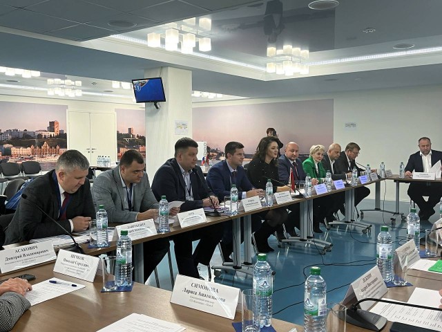 Делегация дорожно-строительной отрасли Республики Беларусь прибыла в Нижний Новгород для расширения бизнес-контактов Делегация дорожно-строительной отрасли Республики Беларусь прибыла в Нижний Новгород для расширения бизнес-контактов