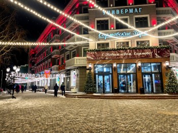 Новогодняя ярмарка в Центре Сормова: праздничное настроение и ароматные угощения