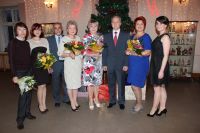 Димитров вручил свидетельства на гранты города лучшим педагогам Сарова 2013 года