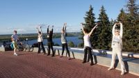 Открытые тренировки по черлидингу проводятся в будни около памятника Чкалову в Нижнем Новгороде
