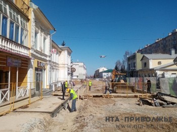 Несколько рабочих групп контролируют ремонт на Большой Покровской в Нижнем Новгороде