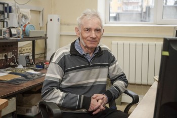 Сотруднику АПЗ Александру Огородникову присвоено звание "Почетный машиностроитель" Сотруднику АПЗ Александру Огородникову присвоено звание "Почетный машиностроитель"