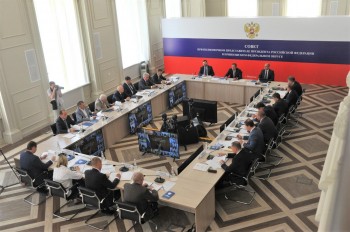 Игорь Комаров провел Совет округа в Ижевске 7 июля