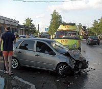 В Н.Новгороде в результате наезда &quot;Жигулей&quot; на стоящий автомобиль пострадали 3 человека