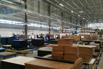 Сотрудники фабрики IKEA в Кировской области сохранят зарплату в ближайшие месяцы