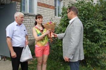 Александр Тимофеев помог сироте получить квартиру в Чкаловском городском округе Нижегородской области