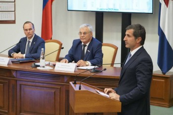 Батыр Эмеев возглавил правительство Мордовии Батыр Эмеев возглавил правительство Мордовии