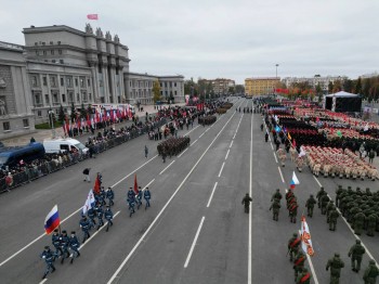 Нижегородские кадеты приняли участие в Параде Памяти в Самаре 7 ноября