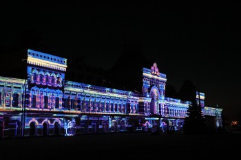  Нижегородцы увидят световое шоу на фасаде ярмарки 12 июня