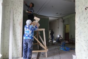Ремонт внутренних помещений проводится в чебоксарском Дворце культуры "Салют" Ремонт внутренних помещений проводится в чебоксарском Дворце культуры "Салют"