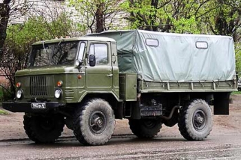 Водитель грузовика насмерть сбил мужчину при движении задним ходом в лесу Нижегородской области