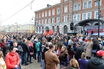 Около 3 тысяч человек приняли участие в митинге &quot;Вместе против террора&quot; в Нижнем Новгороде