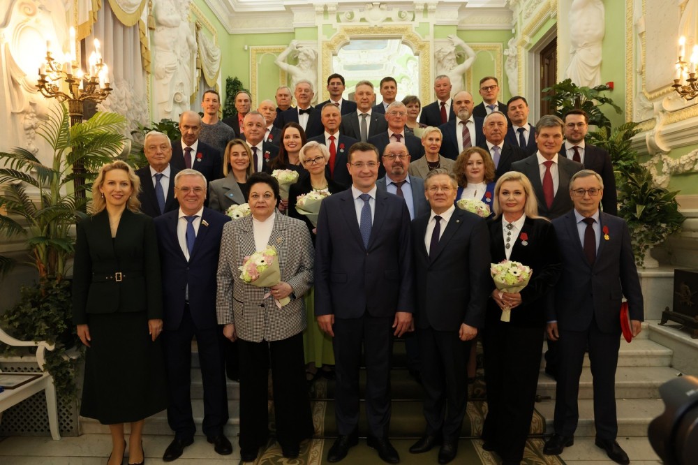 Глеб Никитин вручил государственные награды 33 жителям региона