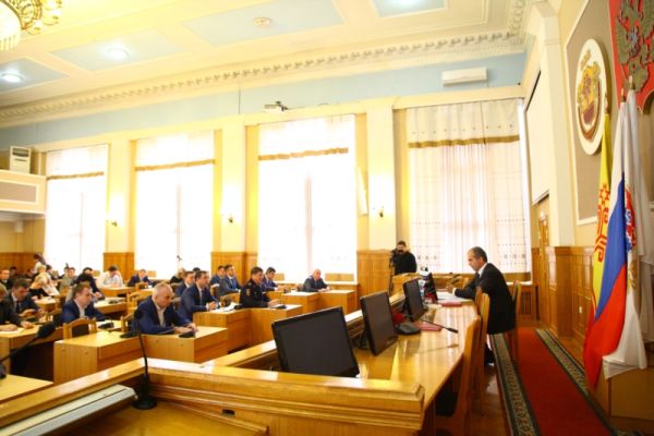 Итоги работы городского хозяйства за прошедшую неделю подведены в ходе совещания в администрации Чебоксар Итоги работы городского хозяйства за прошедшую неделю подведены в ходе совещания в администрации Чебоксар