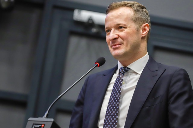 Дмитрий Старостин: «Успешность реализации программ переселения зависит от создания условий для развития иностранных специалистов» Дмитрий Старостин: «Успешность реализации программ переселения зависит от создания условий для развития иностранных специалистов»