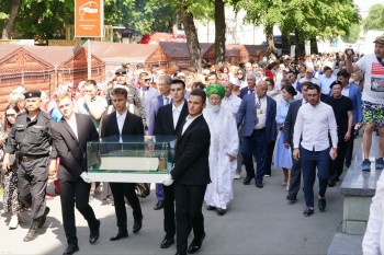 Копию Корана Усмана передали в Национальный музей Башкортостана